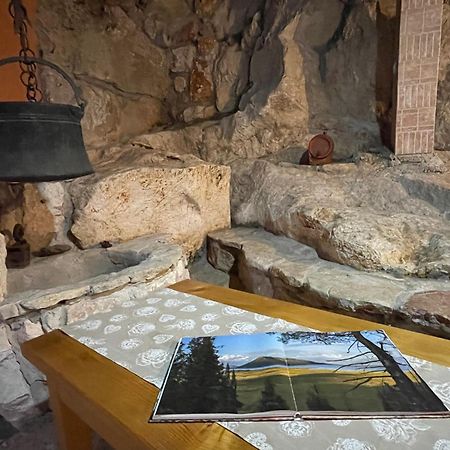 Cave Apartment Virpazar Exterior foto
